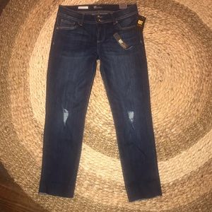 Straight legged cutoff jeans